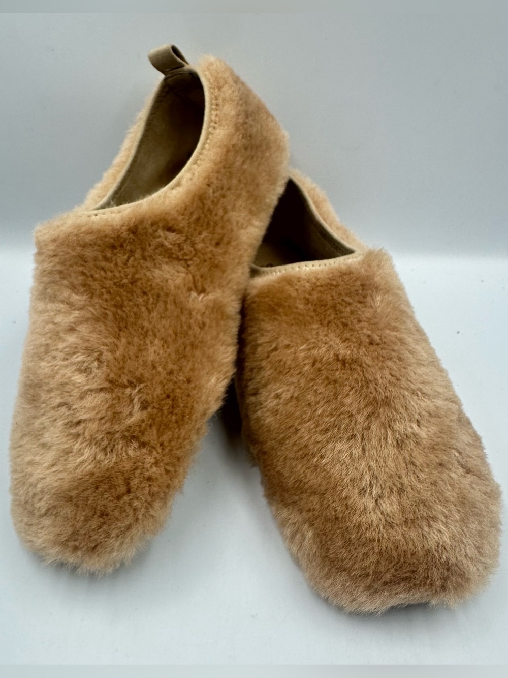 Steve Madden Mino-F Flat Faux Fur Upper Tan Womens 7.5M Cozy Fun Slip On
